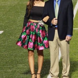 Sherri Hill Rose Crop Top Short Cocktail Dress Set